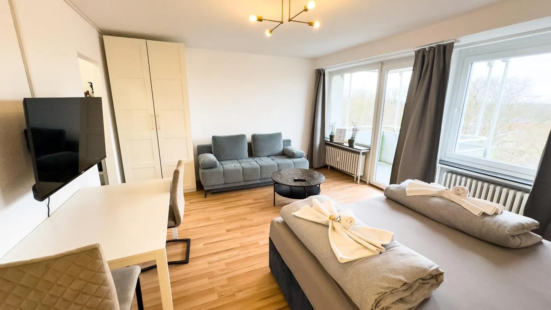 Apartment Fuer 4 Gaeste Mit Kostenlosen Parkplaetzen Und Lift Hannover